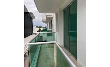 Venta casa de 3 niveles en villa campestre TK