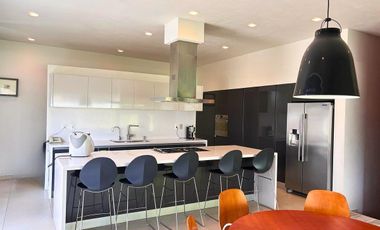 Residencia en Venta en Puerta de las Lomas Zapopan Jalisco
