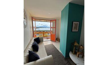 Espectacual apartamento con vista a la represa en Guatape