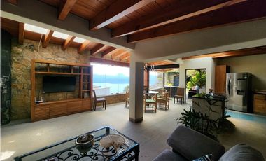 Casa en Renta en El Santuario