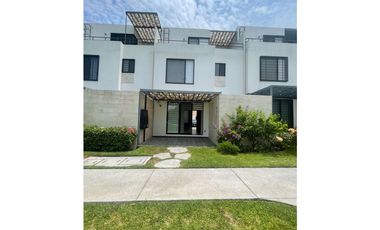 Casa Seminueva en RENTA En Santa Fe Life Style Xochitepec Vig 24/7