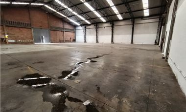 SE ARRIENDA O SE VENDE BODEGA EN ITAGUI