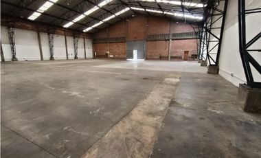 SE ARRIENDA O SE VENDE BODEGA EN ITAGUI