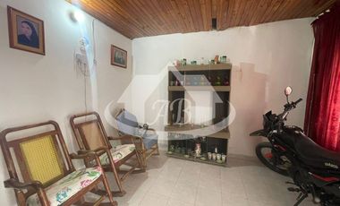 CASA EN VENTA BARRIO VILLAREAL|9531