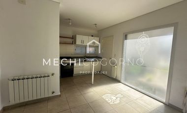 Casa en alquiler de 2 dormitorios en Casas de Santa Maria, Villa Nueva