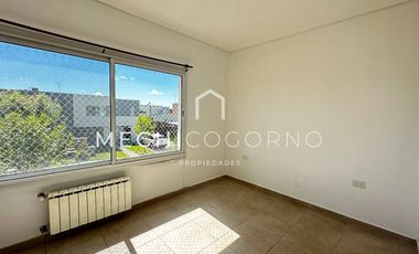 Casa en alquiler de 2 dormitorios en Casas de Santa Maria, Villa Nueva