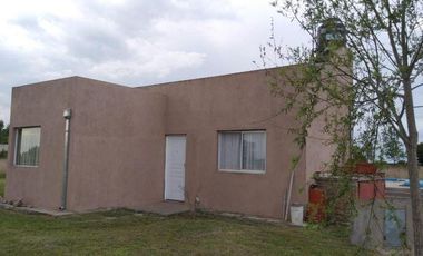 Casa Quinta 3 ambientes con pileta
