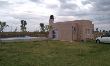 Casa Quinta 3 ambientes con pileta