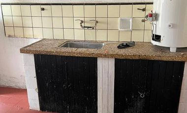 Casa en La Falda - Alquiler a 4 cuadras de la Av Eden - 2 Hab.