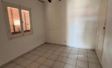 Casa en La Falda - Alquiler a 4 cuadras de la Av Eden - 2 Hab.