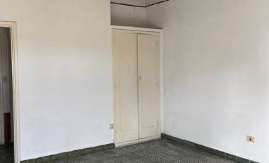 Casa en La Falda - Alquiler a 4 cuadras de la Av Eden - 2 Hab.