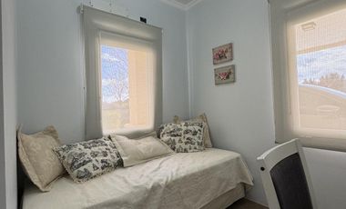 Venta Casa 5 ambientes con piscina en Haras del Sur II