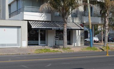 Local en Banfield Este