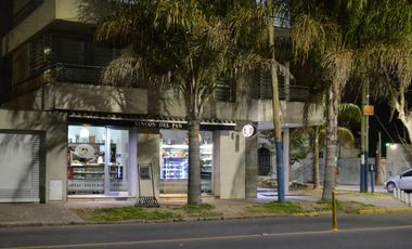Local en Banfield Este