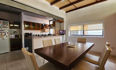 Exclusiva Casa en Microcentro - Alquiler