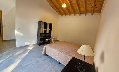 Casa en alquiler en Los Reartes 3 ambientes a estrenar 1000 mts de lote, suite y baño completo