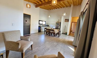 Casa en alquiler en Los Reartes 3 ambientes a estrenar 1000 mts de lote, suite y baño completo