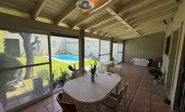 Chalet en Venta 4 amb. - c/piscina - Ramos Mejia