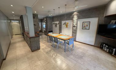 Chalet en Venta 4 amb. - c/piscina - Ramos Mejia