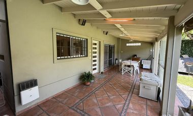 Chalet en Venta 4 amb. - c/piscina - Ramos Mejia