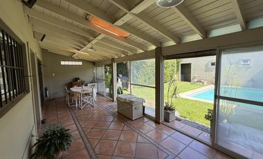 Chalet en Venta 4 amb. - c/piscina - Ramos Mejia