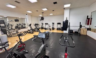 Muy buena casa en renta frente a Lomas Country Club