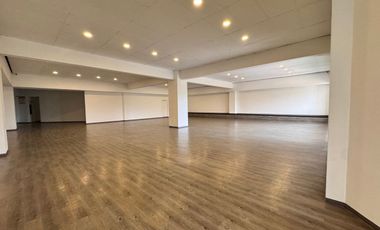 Muy buena casa en renta frente a Lomas Country Club