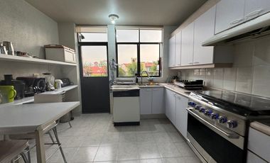 Muy buena casa en renta frente a Lomas Country Club