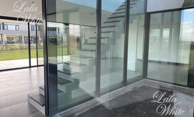 Casa con 4 dormitorios en venta - La Providencia Country Club, Canning, Ezeiza
