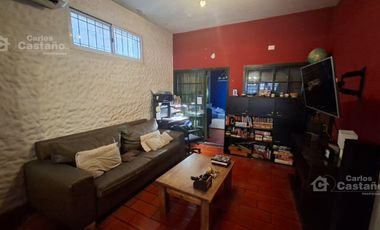 PH 4 ambientes con patio a una cuadra de panamericana
