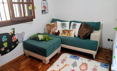 CASA ADROGUE 7 AMBIENTES DE CATEGORIA