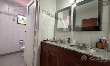 Exc. Sector (1/c de Av. Maipú) Chalet Ingles, Suite, Fondo