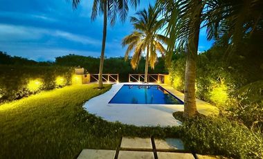 CASA VILLA CANCUN 4 recamaras Frente a Laguna - ZONA HOTELERA