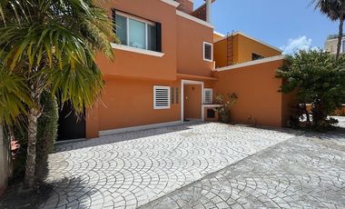 CASA VILLA CANCUN 4 recamaras Frente a Laguna - ZONA HOTELERA