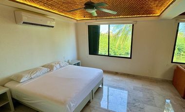 CASA VILLA CANCUN 4 recamaras Frente a Laguna - ZONA HOTELERA