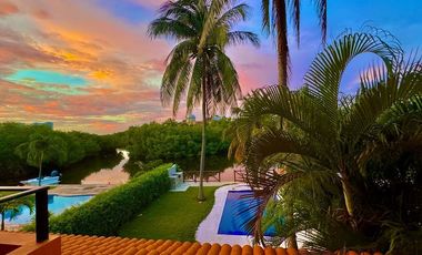 CASA VILLA CANCUN 4 recamaras Frente a Laguna - ZONA HOTELERA