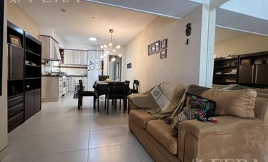 Venta casa 4 ambientes con cochera y piscina en Wilde