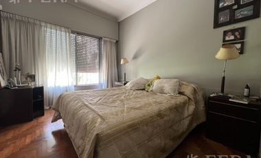 Venta casa 4 ambientes con cochera y piscina en Wilde