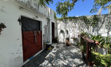 Venta casa 4 ambientes con cochera y piscina en Wilde