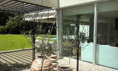 CASA 6 AMBIENTES EN VENTA, BARRIO EL CARDAL I, LOS CARDALES