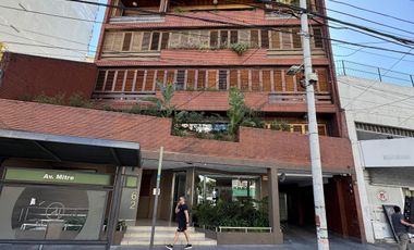 Venta departamento 3 ambientes con cochera en Avellaneda