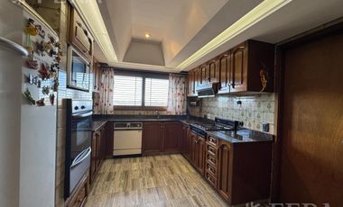 Venta departamento 3 ambientes con cochera en Avellaneda
