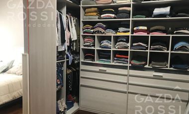 VENTA - casa con jardín en Monte Grande