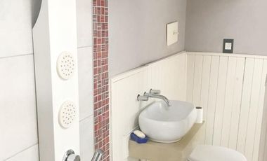 VENTA - casa con jardín en Monte Grande