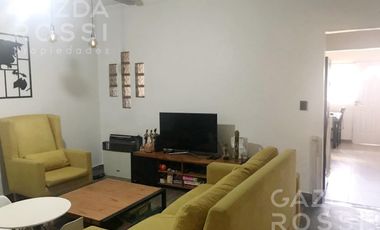 VENTA - casa con jardín en Monte Grande