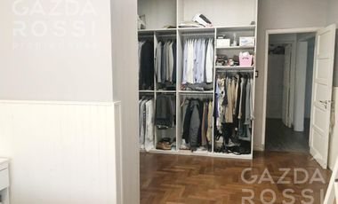 VENTA - casa con jardín en Monte Grande