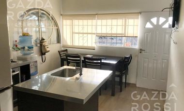 VENTA - casa con jardín en Monte Grande