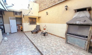 Florida Mitre - PH 4 amb al frente en Planta Baja con Patio y garaje.