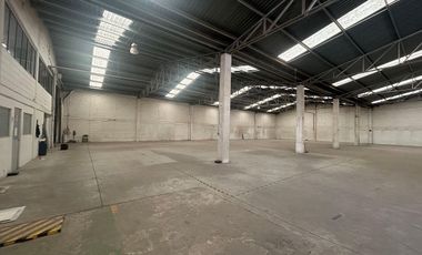 Bodega Comercial de 1400 m2 en Xalostoc Ecatepec en Renta