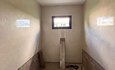 CASA 4 AMBIENTES EN VENTA, BARRIO MONET,  LOS CARDALES